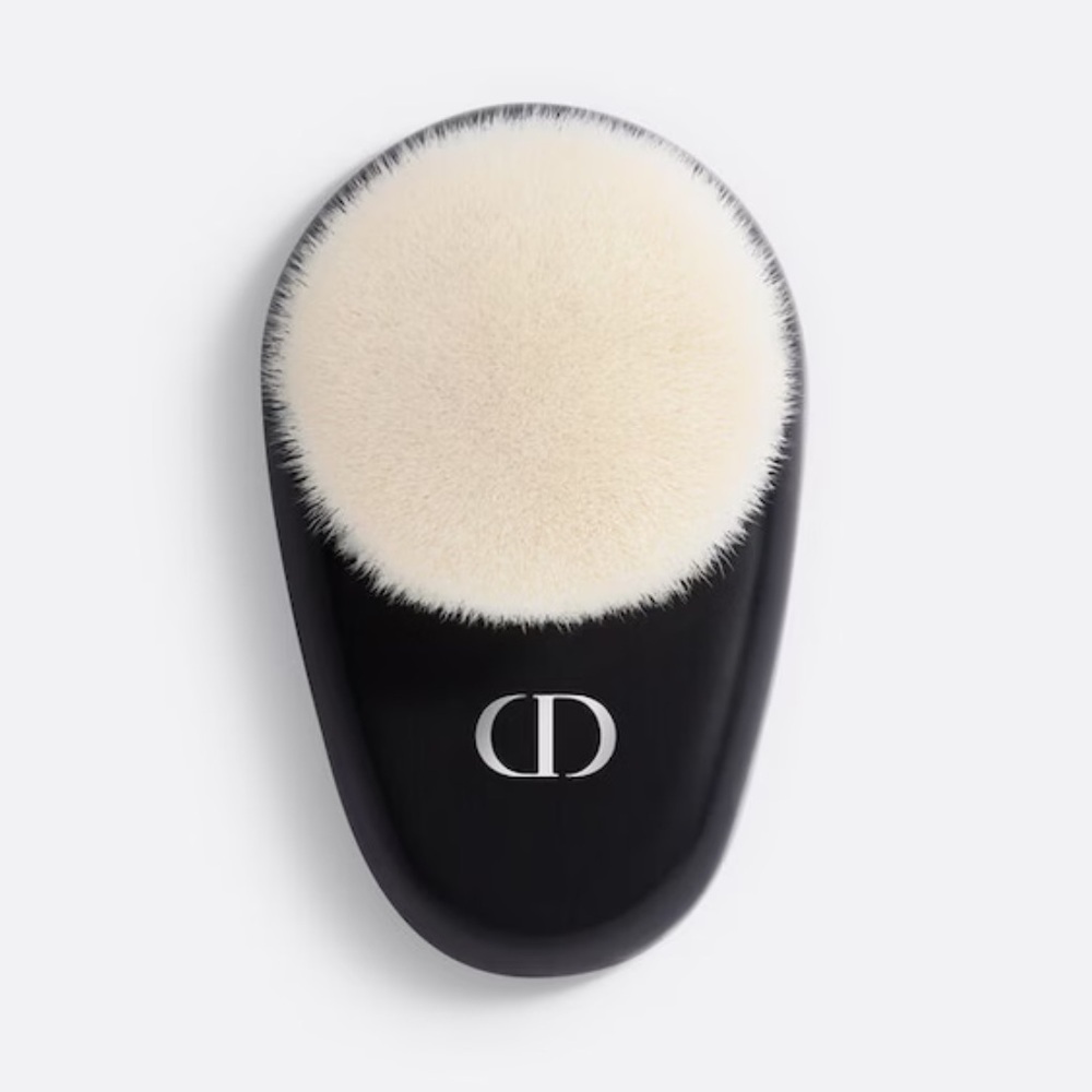 DIOR MAKEUP BRUSH no 18